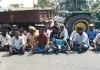 రోడ్డెక్కిన రైతులు....