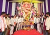 వినాయకుల వద్ద అన్నదానం.... 