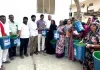 తూప్రాన్ 15 వ వార్డులో చెత్తబుట్టల పంపిణీ... 