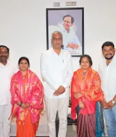 మాజీ మంత్రి హరీష్ రావును కలిసిన తుప్రాన్ నూతన పాలకవర్గ సభ్యులు ...