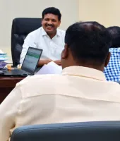 ఇంకా పురుగుల మందు తాగలేదా.. బ్రతికే ఉన్నావా?”