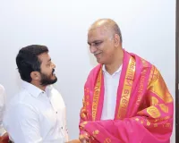 హరీశ్ రావును కలిసిన పృథ్వీరాజ్