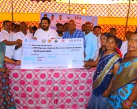 ఇందిరమ్మ మహిళా శక్తి రుణాల పంపిణీ 