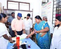 పీహెచ్సీ ఆకస్మికంగా తనిఖీ....