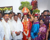 సమ్మక్క సారలమ్మ కృపతో ప్రజలందరూ చల్లగా ఉండాలి :