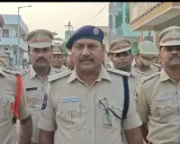 తూప్రాన్ లో పోలీస్ ల ప్లాగ్ మార్చ్..... 