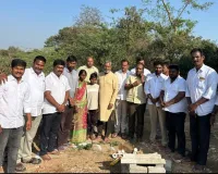 ఇందిరమ్మ ఇల్లు నిర్మాణం కోసం భూమి పూజలు.... 