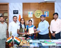 జాతీయ స్థాయి కి ఎంపికైన విద్యార్థిని మహతి సన్మానం ....