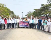 చిన్నారి మృతికి కారకులైన వారిపై చట్టపరమైన చర్యలు తీసుకోవాలి..