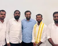 మెదక్ ఎంపీ ని కలసిన తూప్రాన్ బీజేపీ కౌన్సిలర్ లు ...