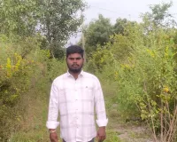 ప్రమాదవశాత్తు టాక్టరు ట్యాంకర్ బోల్తాపడగా...