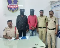 కారు మెకానిక్ షాప్ లో చోరీ ఇద్దరు అరెస్ట్..