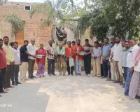 పారిశుధ్య కార్మికులకు సన్మానం... 