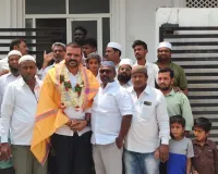 రంజాన్ తోఫా కిట్లను పంపిణీ చేసిన రాఘవేందర్ గౌడ్*