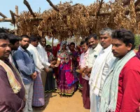 బాధిత కుటుంబానికి మాజీ డిప్యూటీ స్పీకర్ ఆర్థిక సహాయం...