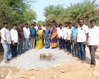 కేంద్ర ప్రభుత్వ నిధులతో సిసి రోడ్డు శంకుస్థాపన....