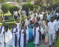 ఘనంగా మట్టల ఊరేగింపు....