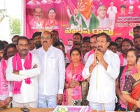 తూప్రాన్ లో ఘనంగా మాజీ మంత్రి సిద్దిపేట ఎమ్మెల్యే హరీష్ రావు జన్మదిన వేడుకలు  ......
