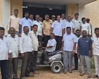 రేషన్ గోదాం వద్ద డీలర్ల ధర్నా ....