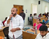 మీడియా పై ఆంక్షలతో కౌన్సిలర్ల ఆగ్రహం....
