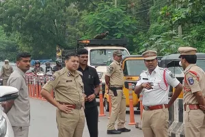 శేరిలింగంపల్లి లో పర్యటించిన సీపీ అవినాష్ మహంతి పర్యటన