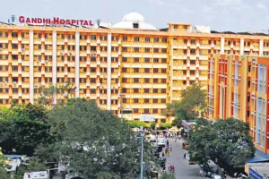 గాంధీ ఆసుపత్రి సూపరిండెంట్ ను తప్పించిన ప్రభుత్వం 