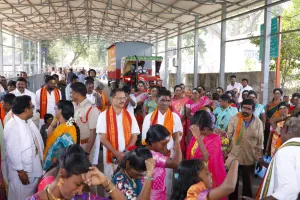 చెంచు గిరిజన భక్తులకు ఉచితంగా శ్రీస్వామివారి స్పర్శదర్శనం