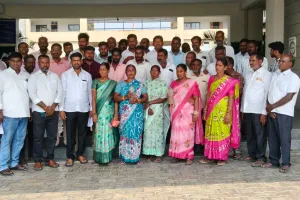 ఈ పరిశ్రమ మాకొద్దంటు జె,సి, కి ఫిర్యాదు చేసిన గ్రామస్తులు...