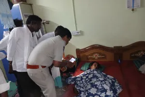 చున్నితో ఉరివేసుకొని వివాహిత మహిళ ... 