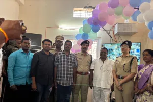 సీసీ కెమెరాలను ప్రారంభించిన సీపీ రష్మీ పెరుమాళ్....