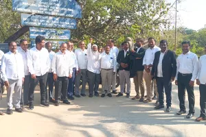 న్యాయవాది పై చేయి చేసుకోవడం హేయం....