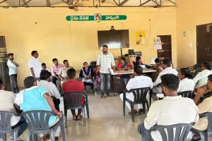 అక్రమంగా నిల్వచేసిన ఇసుక వేలంపాట....