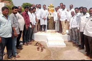  బాలమ్మ సేవలను ఆదర్శంగా తీసుకోవాలి....