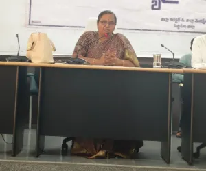 వర్షాలతో దెబ్బతిన్న ప్రభుత్వ నిర్మాణాల శాశ్వత నిర్మాణానికి  ప్రతిపాదనలు సిద్ధం చేయాలి ; జిల్లా కలెక్టర్ కె. హేమావతి 