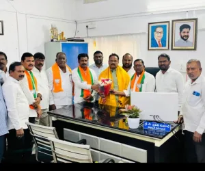 ఉప కమిషనర్‌ను కలిసిన బీజేపీ నేతలు